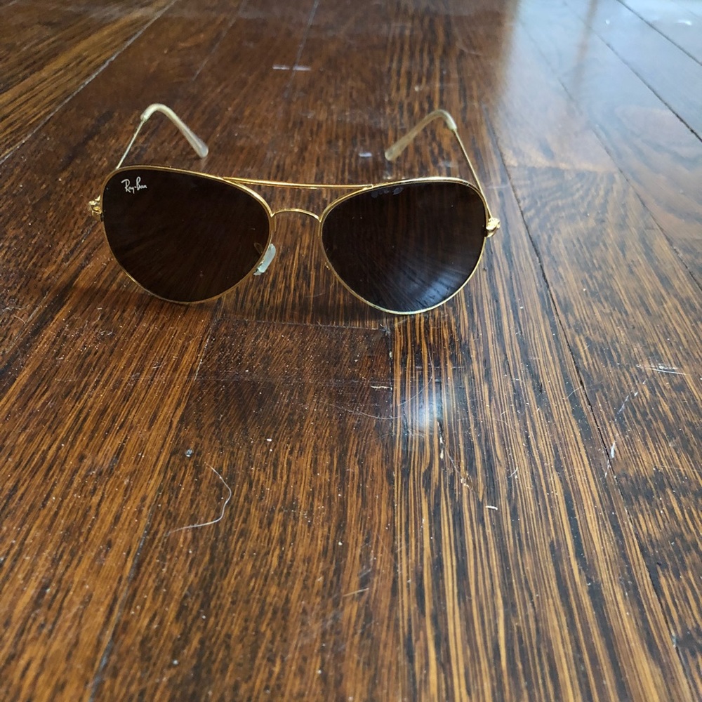Ray Ban Small Women’s Aviators - chips